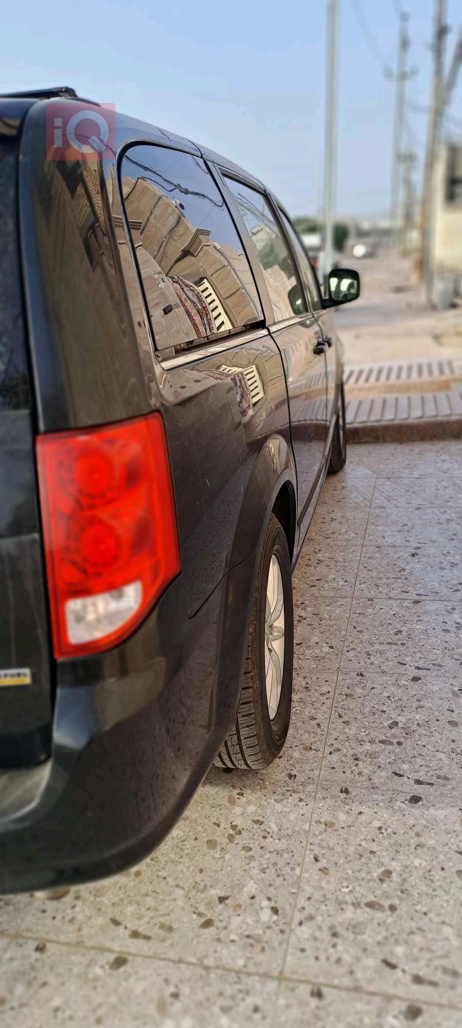 دودج جراند كارافان